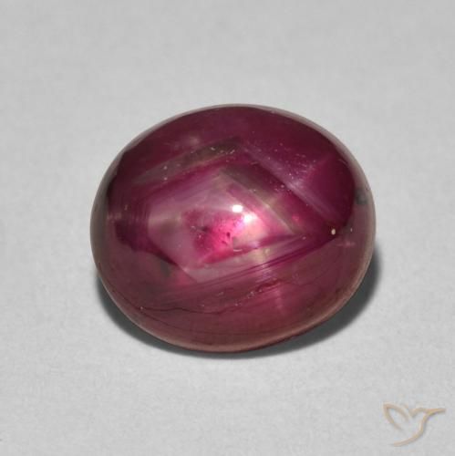 4.41ct 天然 中红 星光红宝石, 椭圆形, 不透明