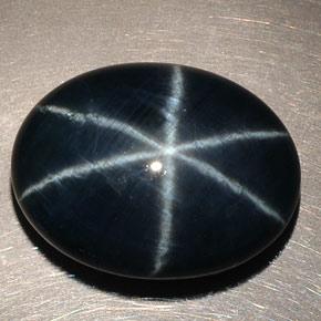 14.60克拉天然星光蓝宝石，椭圆形切割，16.5×12.8毫米，不透明