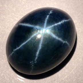 12.02克拉天然星光蓝宝石，椭圆形切割，半透明