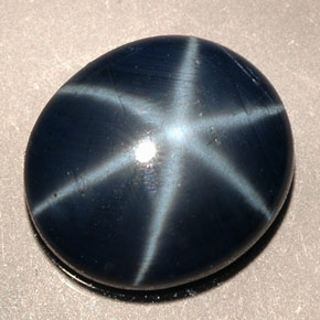 5.38克拉天然星光蓝宝石，椭圆形切割，12.1×10.7毫米，不透明