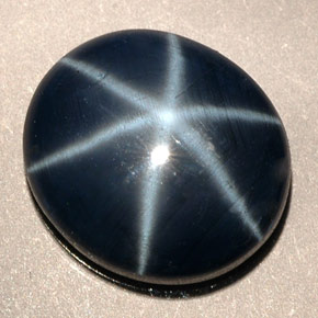 5.38克拉天然星光蓝宝石，椭圆形切割，12.1×10.7毫米，不透明