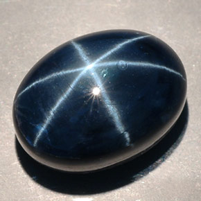16.77克拉天然星光蓝宝石，椭圆形切割，15×11毫米，不透明