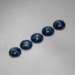 克拉天然星光蓝宝石，椭圆形切割，不透明