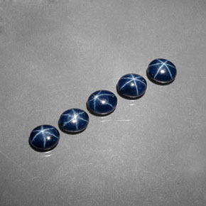 克拉天然星光蓝宝石，椭圆形切割，不透明