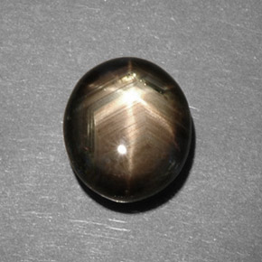 5.82克拉天然黑色星光蓝宝石，椭圆形切割，10.2×9毫米，不透明