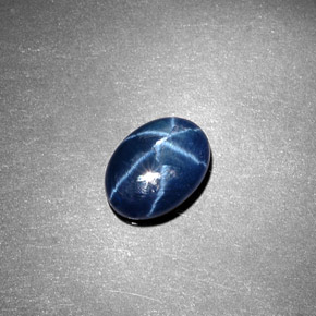1.35克拉天然星光蓝宝石，椭圆形切割，8.3×6.1毫米，不透明