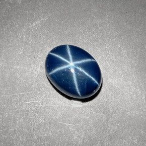 2.10克拉天然星光蓝宝石，椭圆形切割，8.3×6.3毫米，不透明