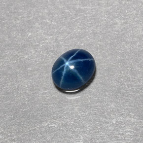0.46克拉天然星光蓝宝石，透明，4.9×4毫米，透明/半透明