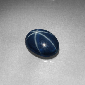 1.52克拉天然星光蓝宝石，椭圆形切割，8.2×6.2毫米，不透明