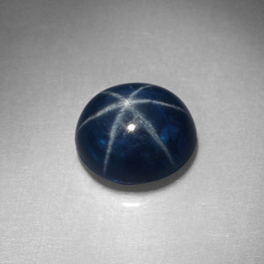 2.32克拉天然星光蓝宝石，椭圆形切割，7.5×6.7毫米，不透明