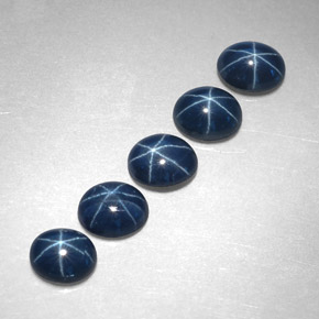 天然星光蓝宝石，椭圆形切割，5.2×4.2毫米，不透明