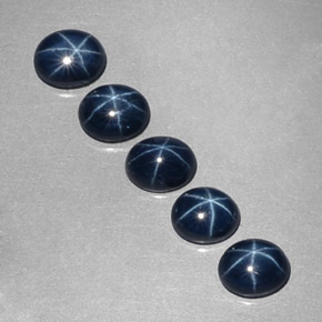 天然星光蓝宝石，椭圆形切割，5.2×4.2毫米，不透明