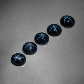 克拉天然星光蓝宝石，椭圆形切割，不透明