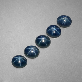 天然星光蓝宝石，椭圆形切割，5.2×4.2毫米，半透明