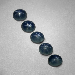 天然星光蓝宝石，椭圆形切割，5.3×4.2毫米，半透明