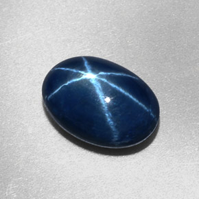 2.27克拉天然星光蓝宝石，椭圆形切割，8.8×6.2毫米，不透明