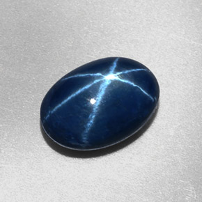 2.27克拉天然星光蓝宝石，椭圆形切割，8.8×6.2毫米，不透明