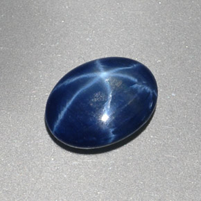 1.48克拉天然星光蓝宝石，椭圆形切割，8.2×6.3毫米，不透明