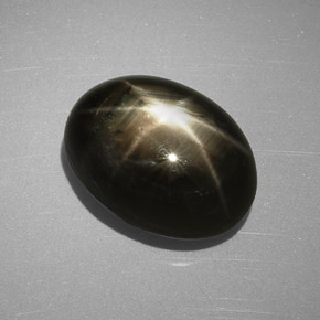9.24克拉天然黑色星光蓝宝石，椭圆形切割，13.1×9.9毫米，不透明