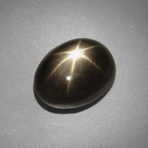 5.66克拉天然黑色星光蓝宝石，椭圆形切割，10.9×8.3毫米，不透明