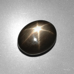 6.17克拉天然黑色星光蓝宝石，椭圆形切割，11.9×9.5毫米，不透明