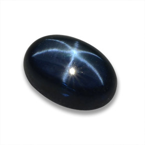1.05克拉天然星光蓝宝石，椭圆形切割，6.6×4.6毫米，半透明