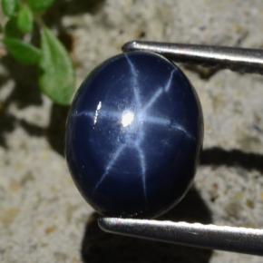 4.81克拉天然星光蓝宝石，椭圆形切割，10.1×8毫米，不透明