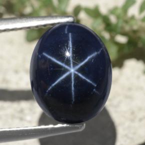 6.88克拉天然星光蓝宝石，椭圆形切割，10.6×8.5毫米，不透明