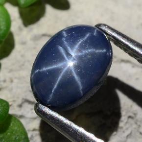 1.12克拉天然星光蓝宝石，椭圆形切割，不透明