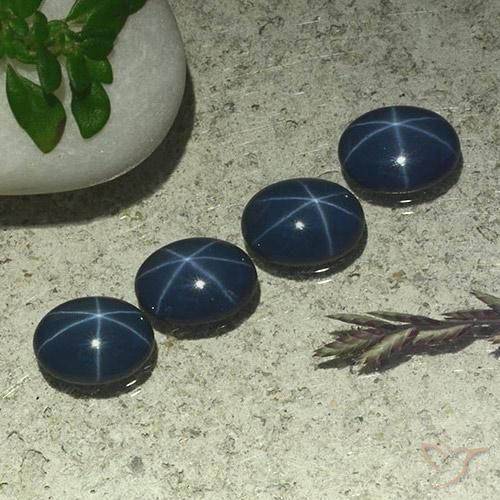 3.45克拉天然星光蓝宝石，椭圆形，不透明