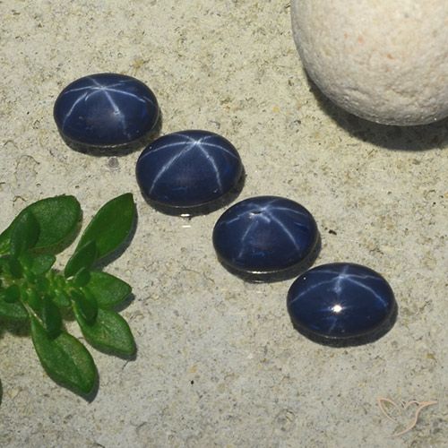 4.00ctw 天然 暗蓝色 星光蓝宝石, 椭圆形, 不透明