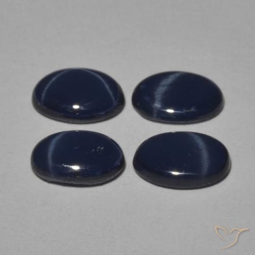 3.73克拉天然星光蓝宝石，椭圆形，不透明