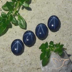 3.24克拉天然星光蓝宝石，椭圆形，不透明