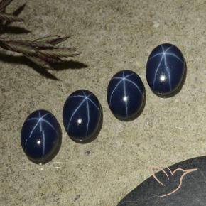 4.24克拉天然星光蓝宝石，椭圆形，不透明