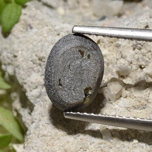 3.94克拉天然星光蓝宝石，椭圆形切割，不透明