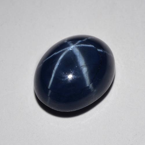 4.76克拉天然星光蓝宝石，椭圆形切割，9.9×8毫米，不透明