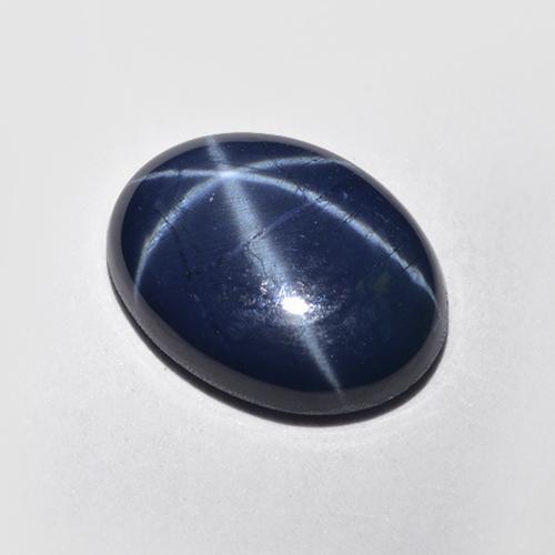 2.57克拉天然星光蓝宝石，椭圆形切割，10.2×7.9毫米，半透明