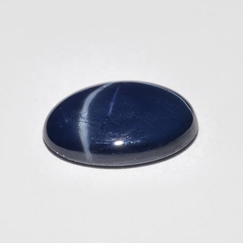 2.57克拉天然星光蓝宝石，椭圆形切割，10.2×7.9毫米，半透明
