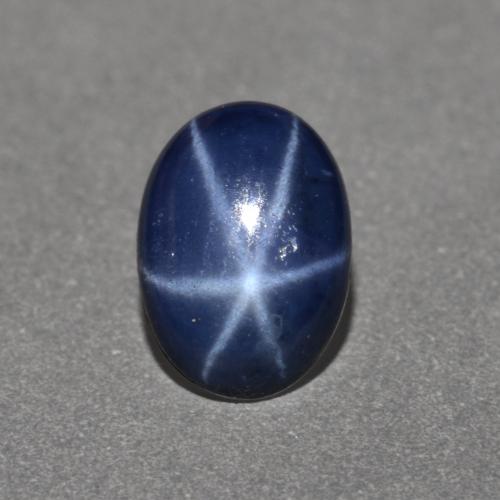 1.00克拉天然星光蓝宝石，椭圆形切割，6.9×4.9毫米，不透明