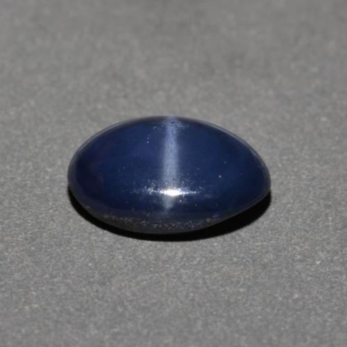 1.00克拉天然星光蓝宝石，椭圆形切割，6.9×4.9毫米，不透明