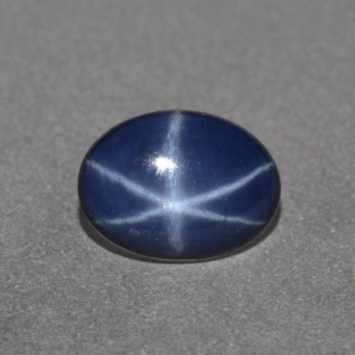 0.89克拉天然星光蓝宝石，椭圆形切割，6.6×5毫米，不透明