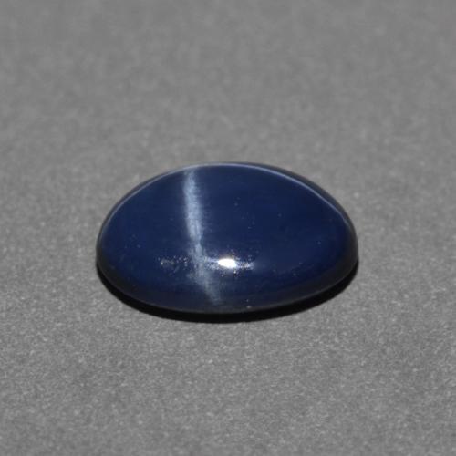 0.89克拉天然星光蓝宝石，椭圆形切割，6.6×5毫米，不透明