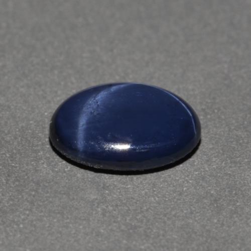 0.90克拉天然星光蓝宝石，椭圆形切割，7×5.2毫米，不透明