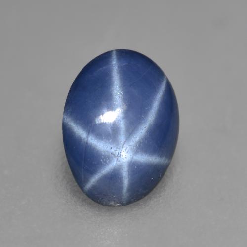0.88克拉天然星光蓝宝石，椭圆形切割，6.9×5.2毫米，半透明