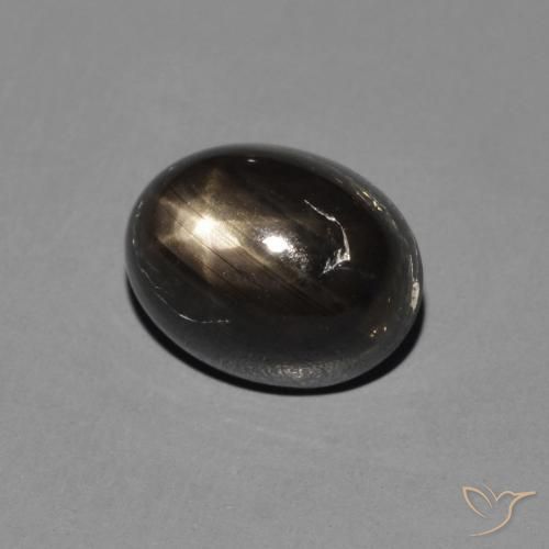 2.72克拉天然星光蓝宝石，椭圆形，不透明