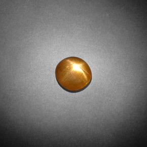 0.85克拉天然星日光石，椭圆形切割，不透明