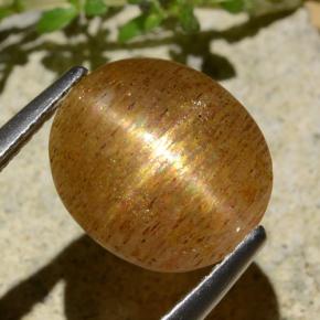 3.99克拉天然星日光石，椭圆形切割，半透明