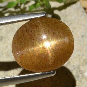 3.99克拉天然星日光石，椭圆形切割，半透明