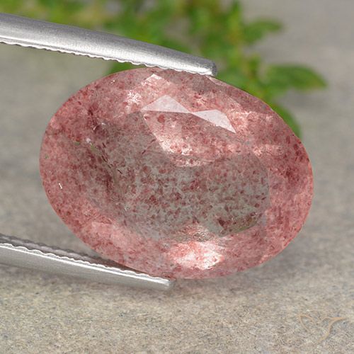 8.25ct 天然 深粉色 草莓石英, 椭圆形, 半透明
