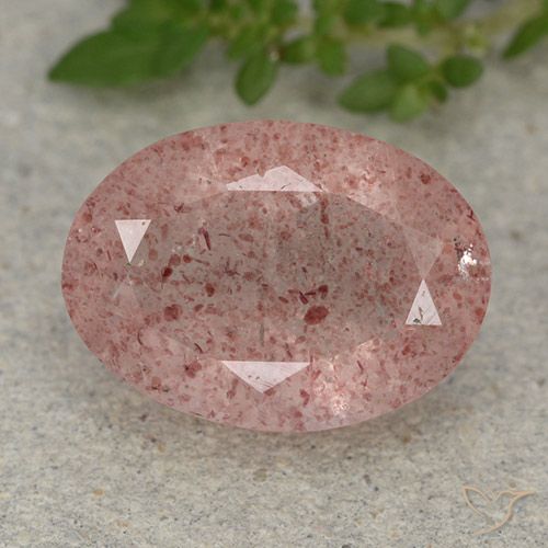 4.88ct 天然 大地粉色 草莓石英, 椭圆形, 半透明